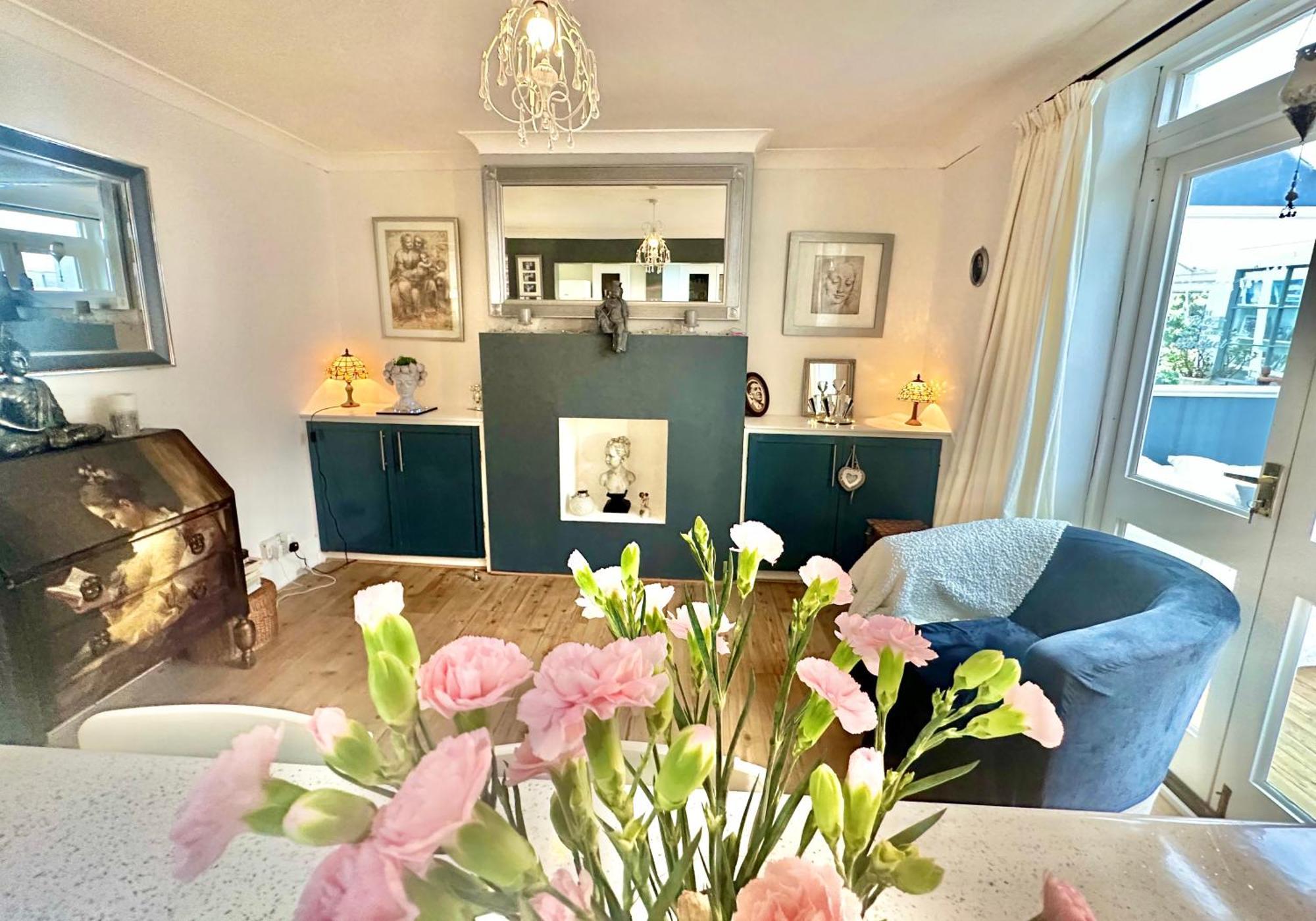 Garden Cottage - 3 Bedroom Close To Town And Beach Борнмут Екстер'єр фото