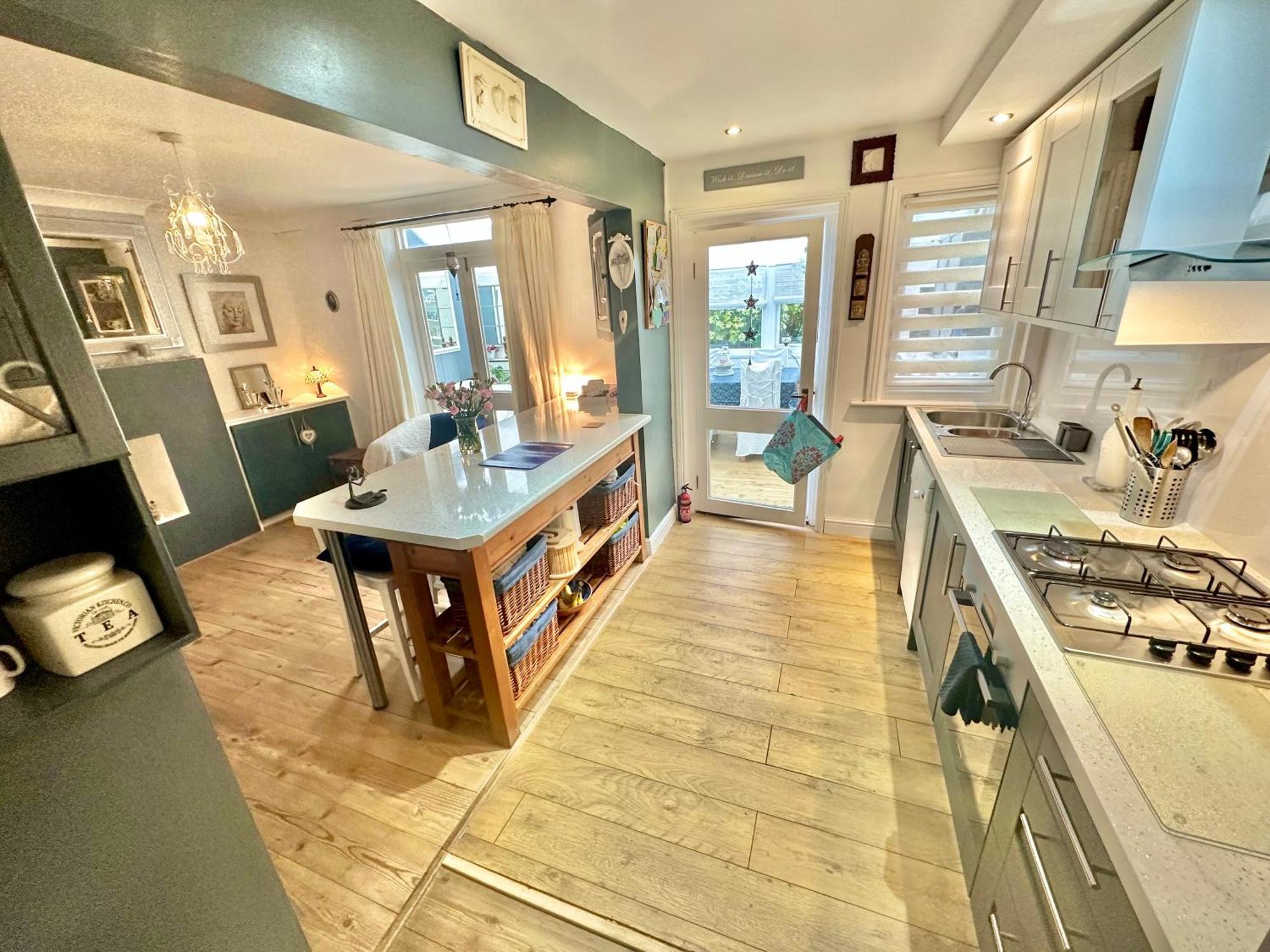 Garden Cottage - 3 Bedroom Close To Town And Beach Борнмут Екстер'єр фото